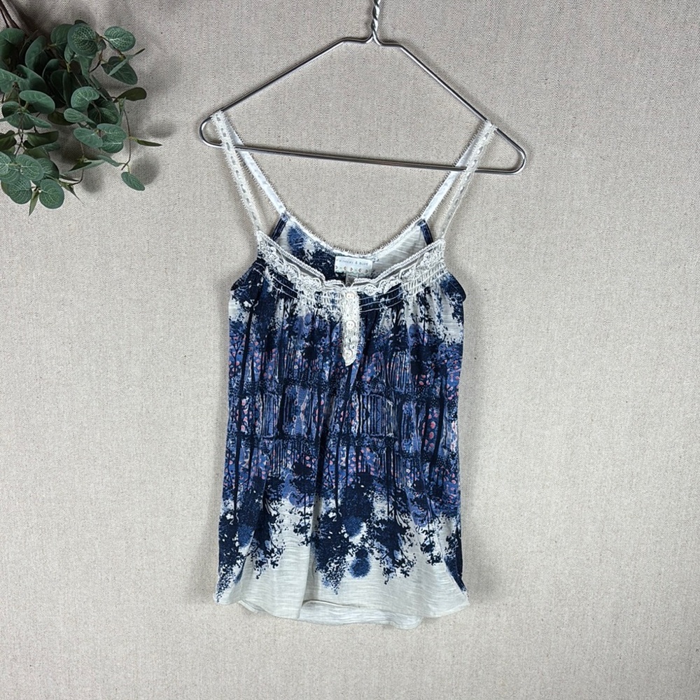 Kimchi & Blue > Blue Tree Lake Tank Top Small